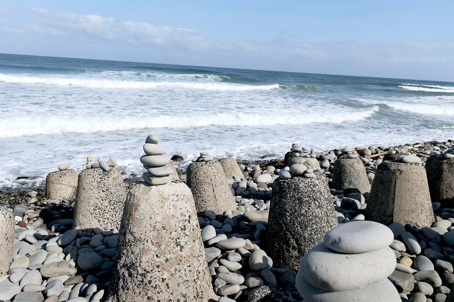 鳴り石の浜 花見海岸 鳥取県琴浦町