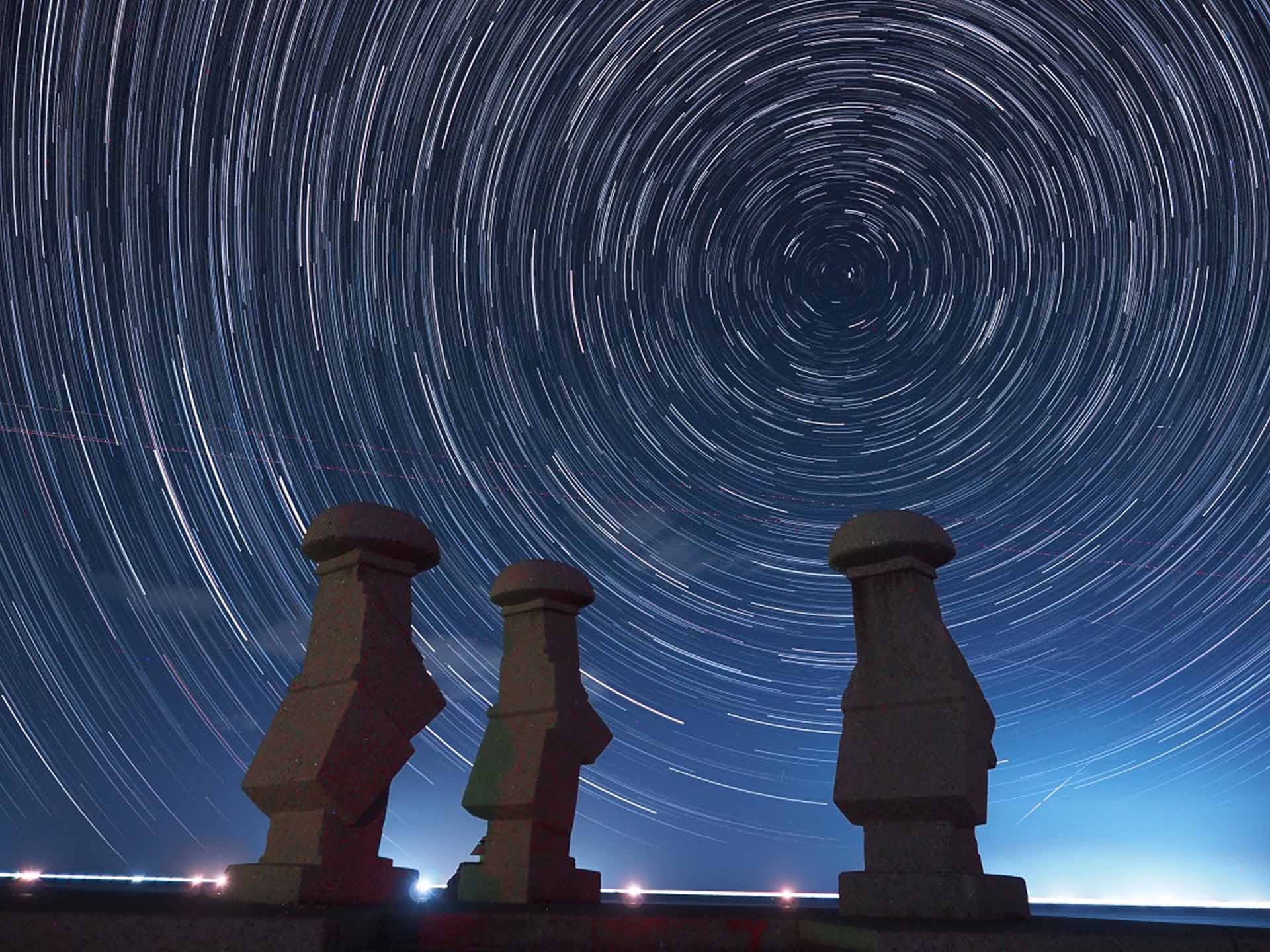 波しぐれ三度笠